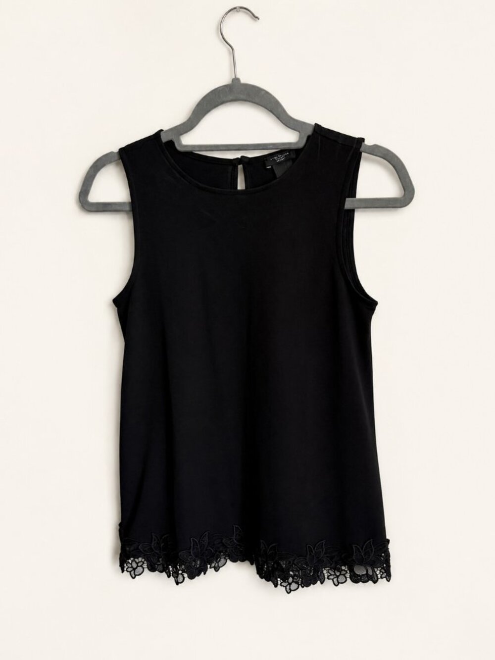 Ann Taylor Factory Petite Lace Hem Sleeveless Top Black XSP